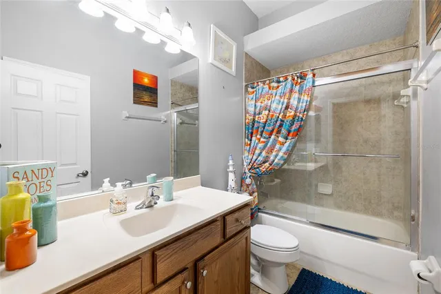 $375,000 | 7467 Terrace River Drive, Temple Terrace, FL 33637