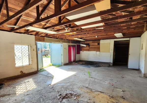$260,000 | 11271 Highway 12, Naches, WA 98937