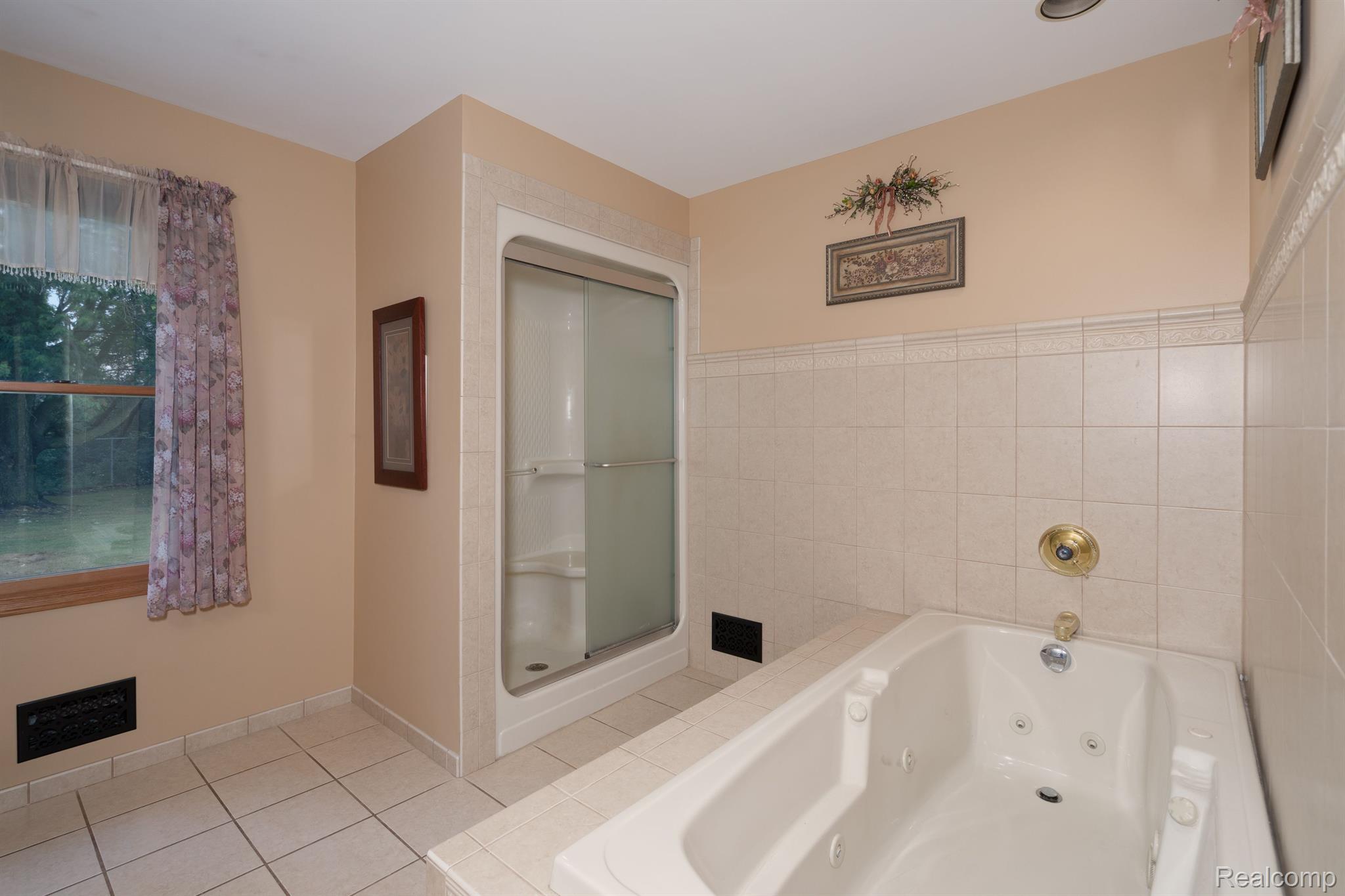 67401 Romeo Plank Road Ray, MI 48096 - Photo 25 of 51 Gallery Image 25