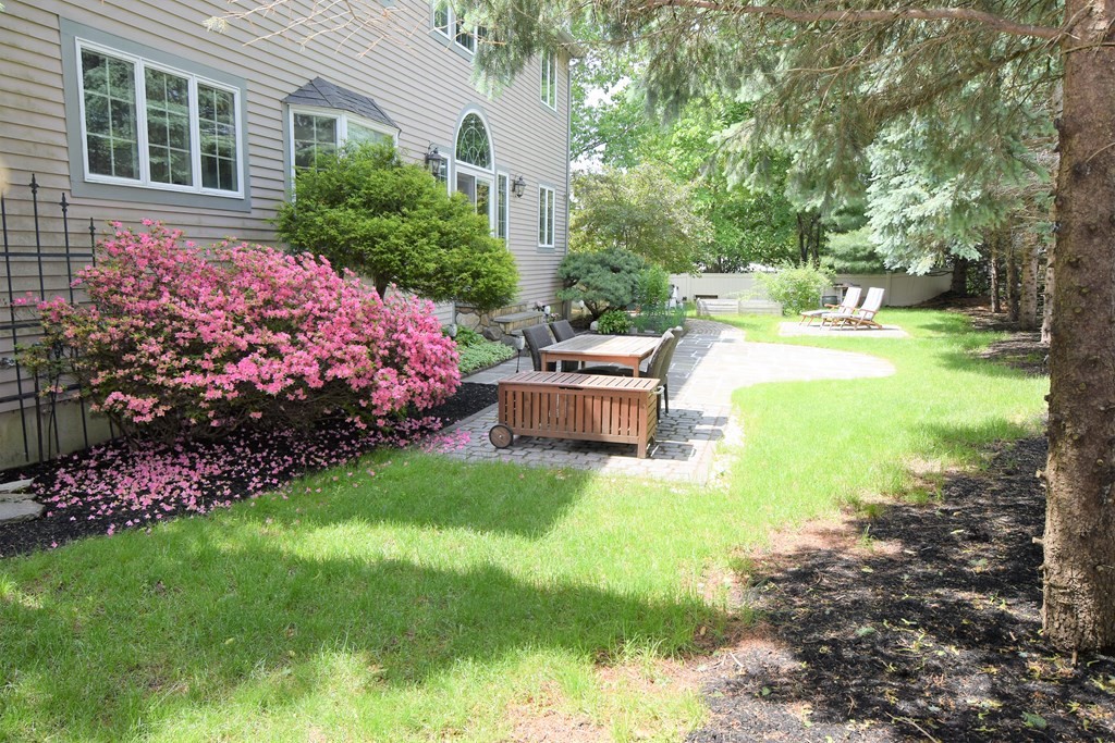 23 Old Farm Road Woburn, MA 01801 - Photo 33 of 34 Gallery Image 33