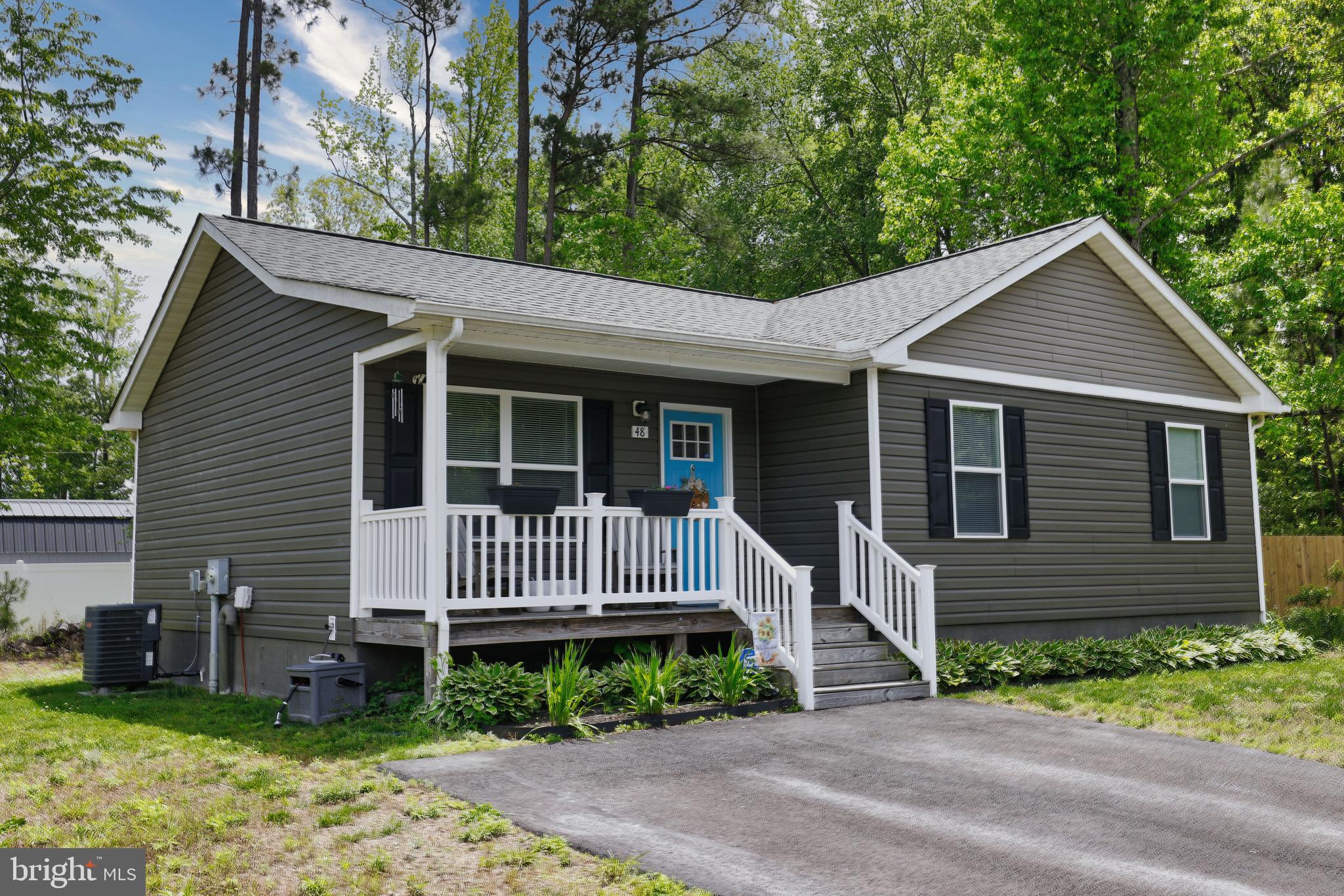 48 Rustic Lane Colonial Beach, VA 22443 - Photo 4 of 47