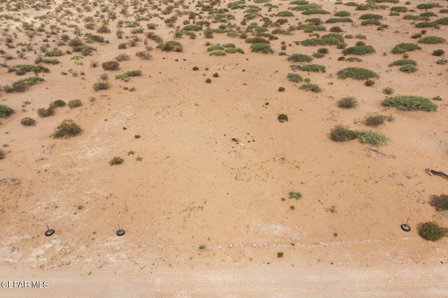 Pn-402299 O'shea Road El Paso, TX 79938 - Photo 10 of 45 a bathroom with a bathtub