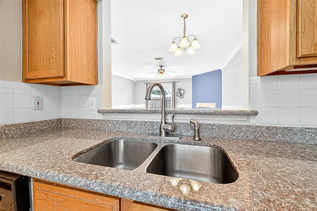 $189,990 | 7693 Cambridge Street, Unit 7691, Houston, TX 77054