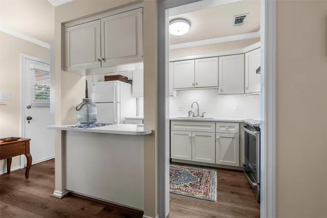 $185,000 | 5032 Lake Shore Drive, Waco, TX 76710