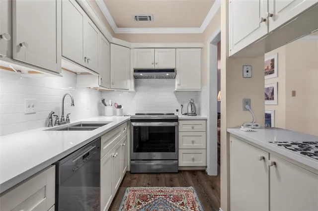 $185,000 | 5032 Lake Shore Drive, Waco, TX 76710