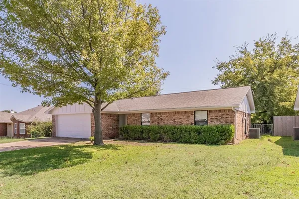 $1,895 | 504 Rolling Hills Drive, Aledo, TX 76008