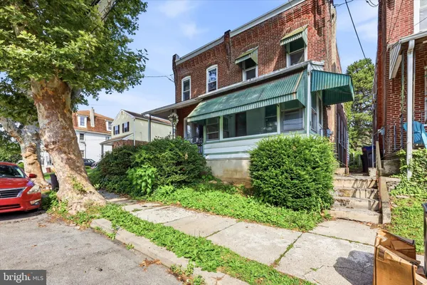 $230,000 | 49 East Madison Avenue, Clifton Heights, PA 19018