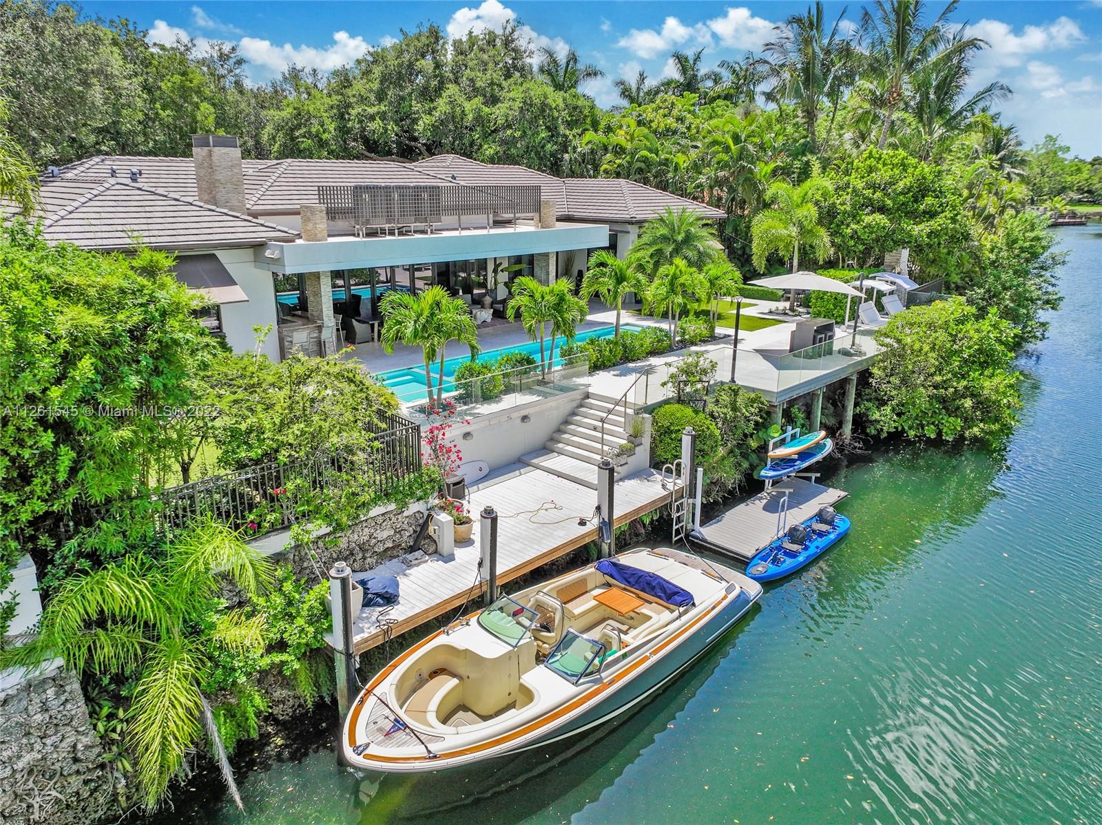 810 Jeronimo Drive Coral Gables, FL 33146 - Photo 1 of 43