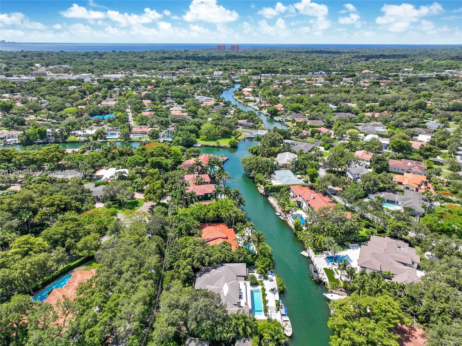 810 Jeronimo Drive Coral Gables, FL 33146 - Photo 42 of 43