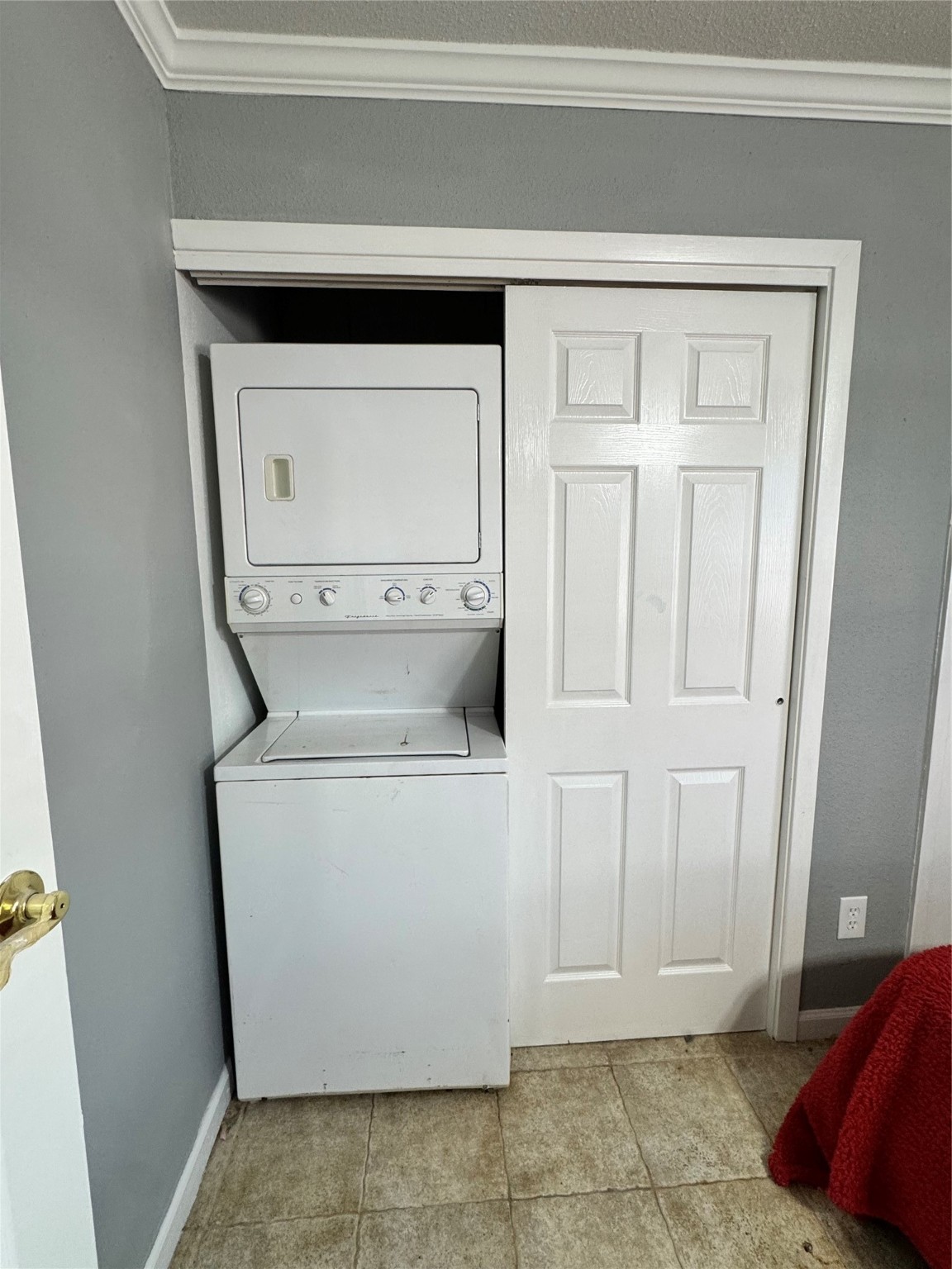 6001 Reims Road, Unit 309 Houston, TX 77036 - Photo 19 of 23 a utility room with dryer and washer