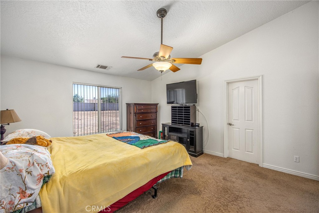 16403 El Centro Road Hesperia, CA 92345 - Photo 32 of 51