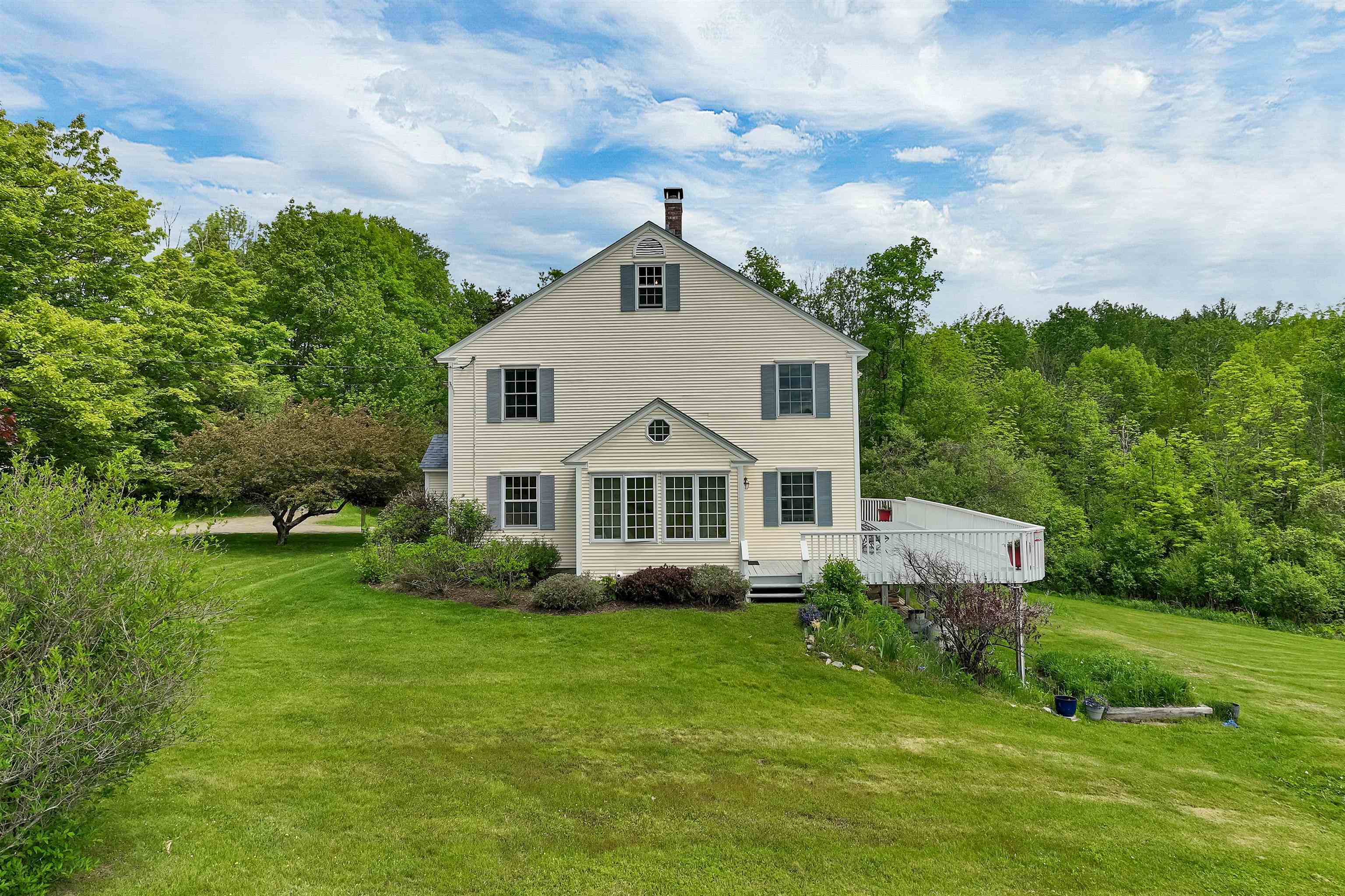 25 Wolfeboro Road Hanover, NH 03750 - Photo 3 of 49