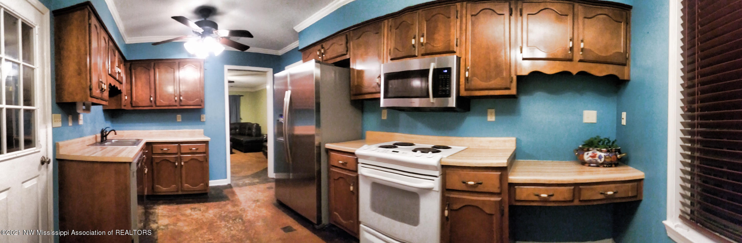 7130 Larkfield Road Olive Branch, MS 38654 - Photo 3 of 11 Kitchen