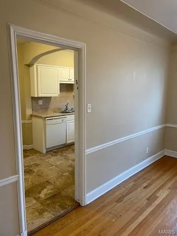 $1,300 | 7717 Gannon Avenue, Unit 1E, University City, MO 63130