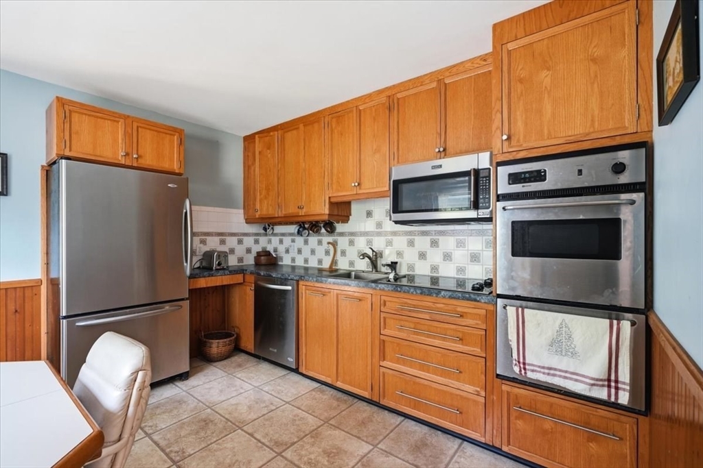 7 Hornbeam Road Scituate, MA 02066 - Photo 17 of 39