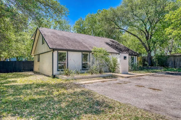 $599,000 | 819 Sahara Avenue, Austin, TX 78745