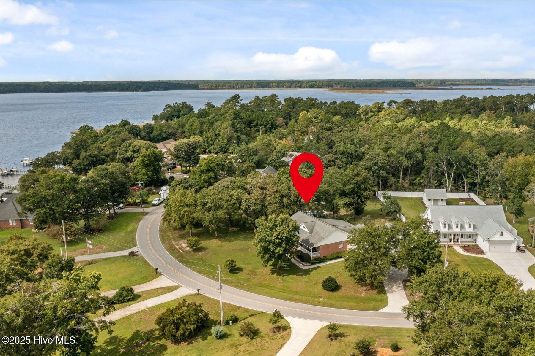 157 White Oak Bluff Road Stella, NC 28582 - Photo 6 of 61 157