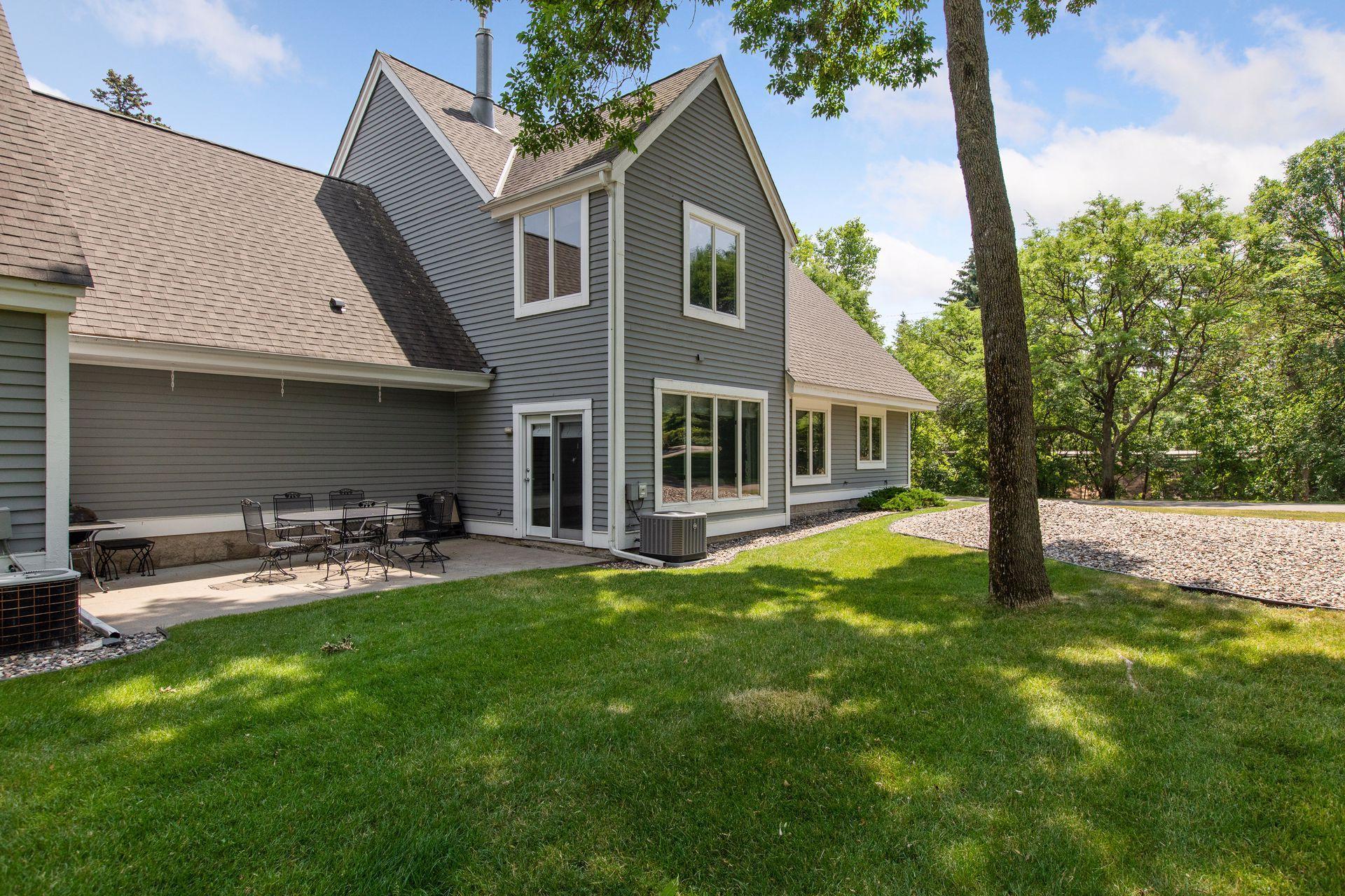 1541 Hollybrook Road Wayzata, MN 55391 - Photo 17 of 19