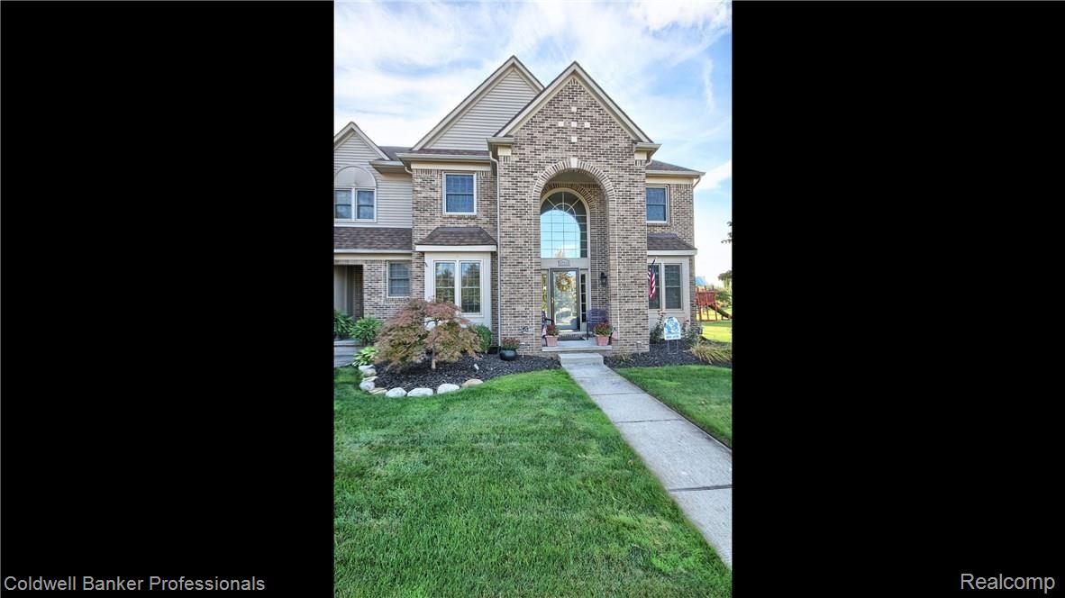 47815 Pavillon Road Canton, MI 48188 - Photo 2 of 42 Front_Entrance.jpg