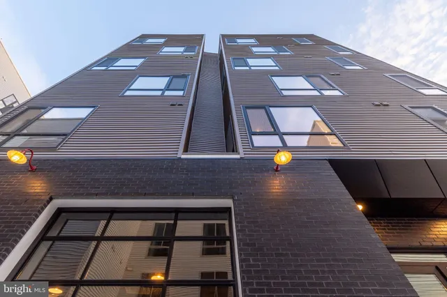 $1,795 | 629 West Girard Avenue, Unit 203, Philadelphia, PA 19123