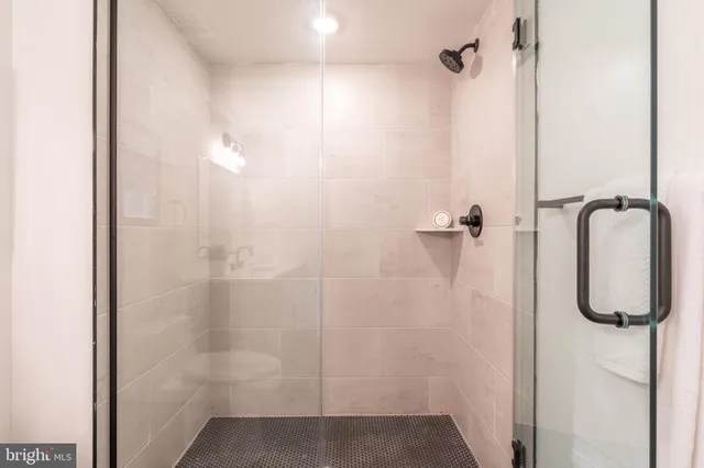 $1,795 | 629 West Girard Avenue, Unit 203, Philadelphia, PA 19123