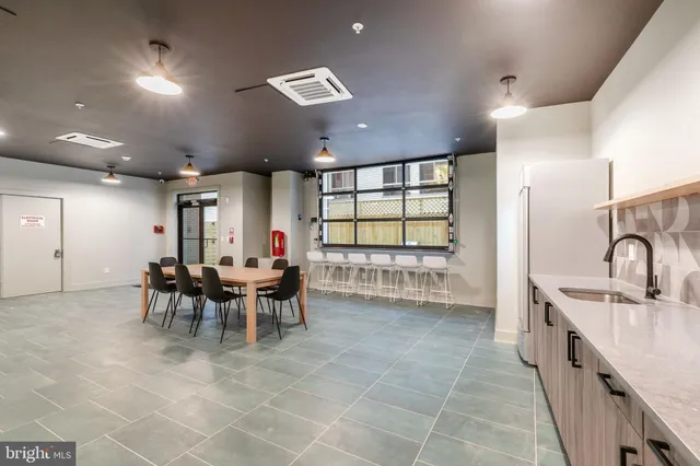 $1,795 | 629 West Girard Avenue, Unit 203, Philadelphia, PA 19123