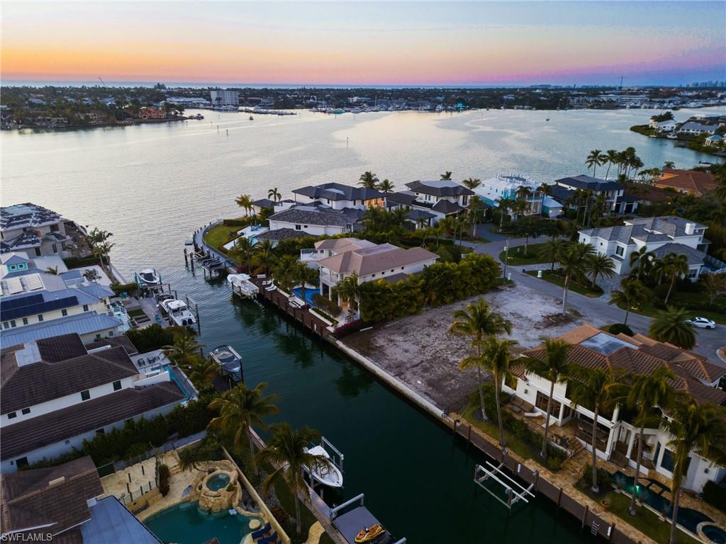 1670 Dolphin Court Naples, FL 34102 - Photo 30 of 30