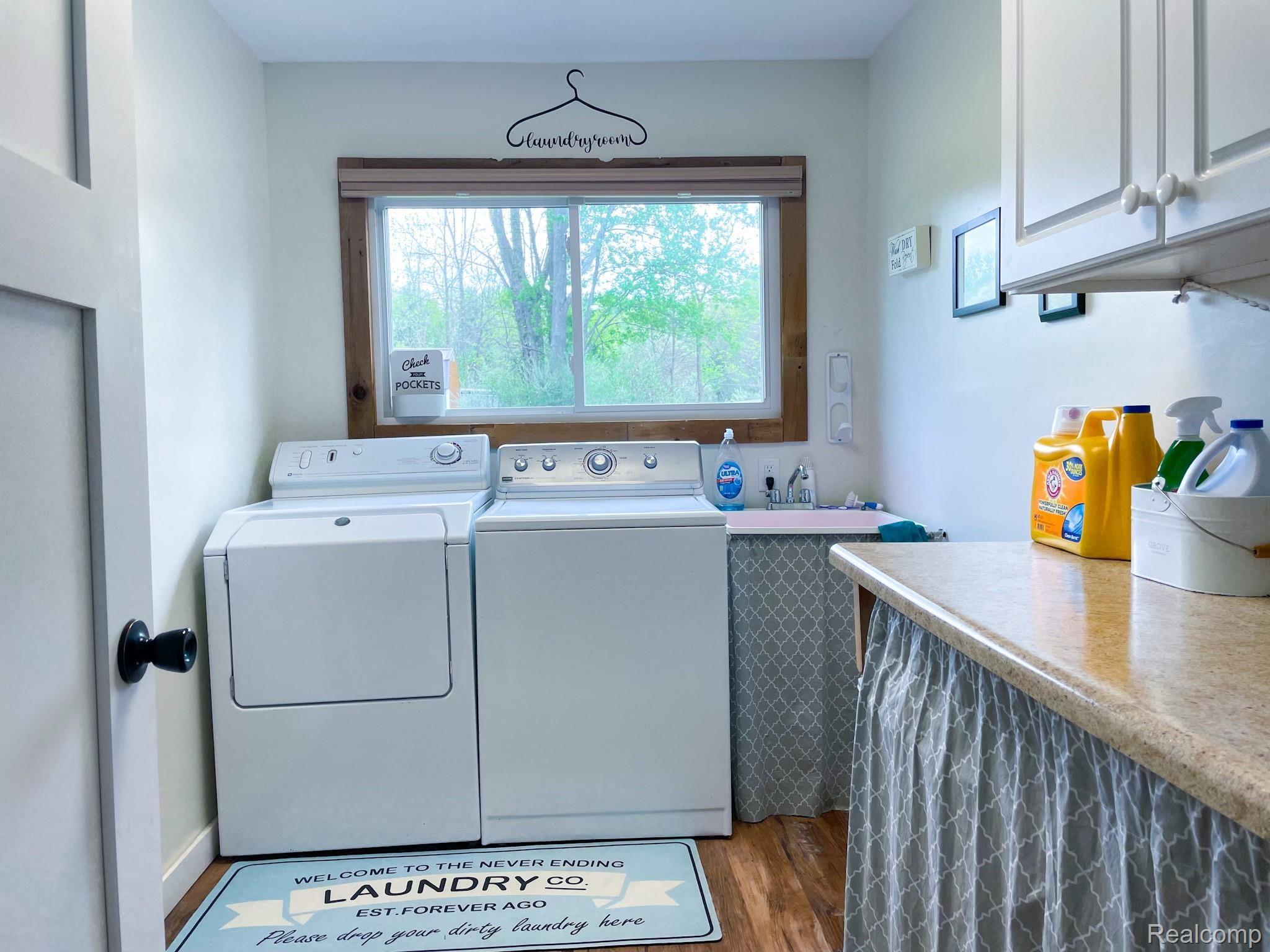 3215 West Lake Road Clio, MI 48420 - Photo 24 of 41 lake laundry.jpg
