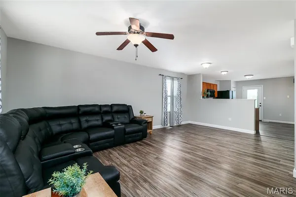 $315,000 | 460 Creek Bend Drive, Moscow Mills, MO 63362