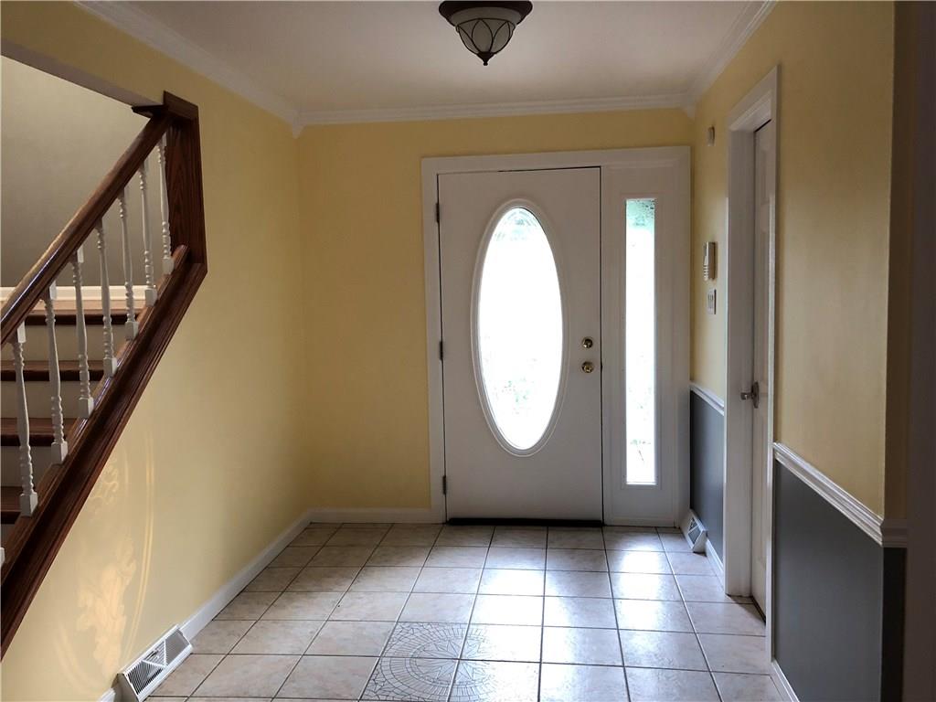 31 Dovercrest Road Eighty Four, PA 15330 - Photo 2 of 23 Foyer with ceramic flooring