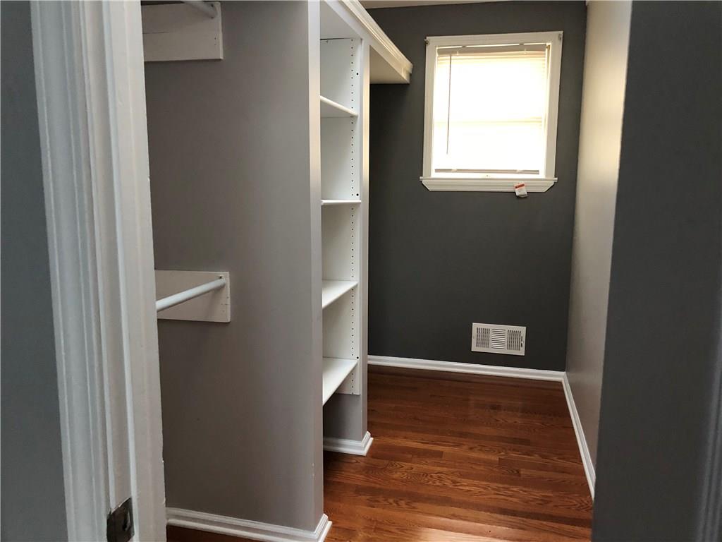 31 Dovercrest Road Eighty Four, PA 15330 - Photo 8 of 23 Master bedroom walk in closet