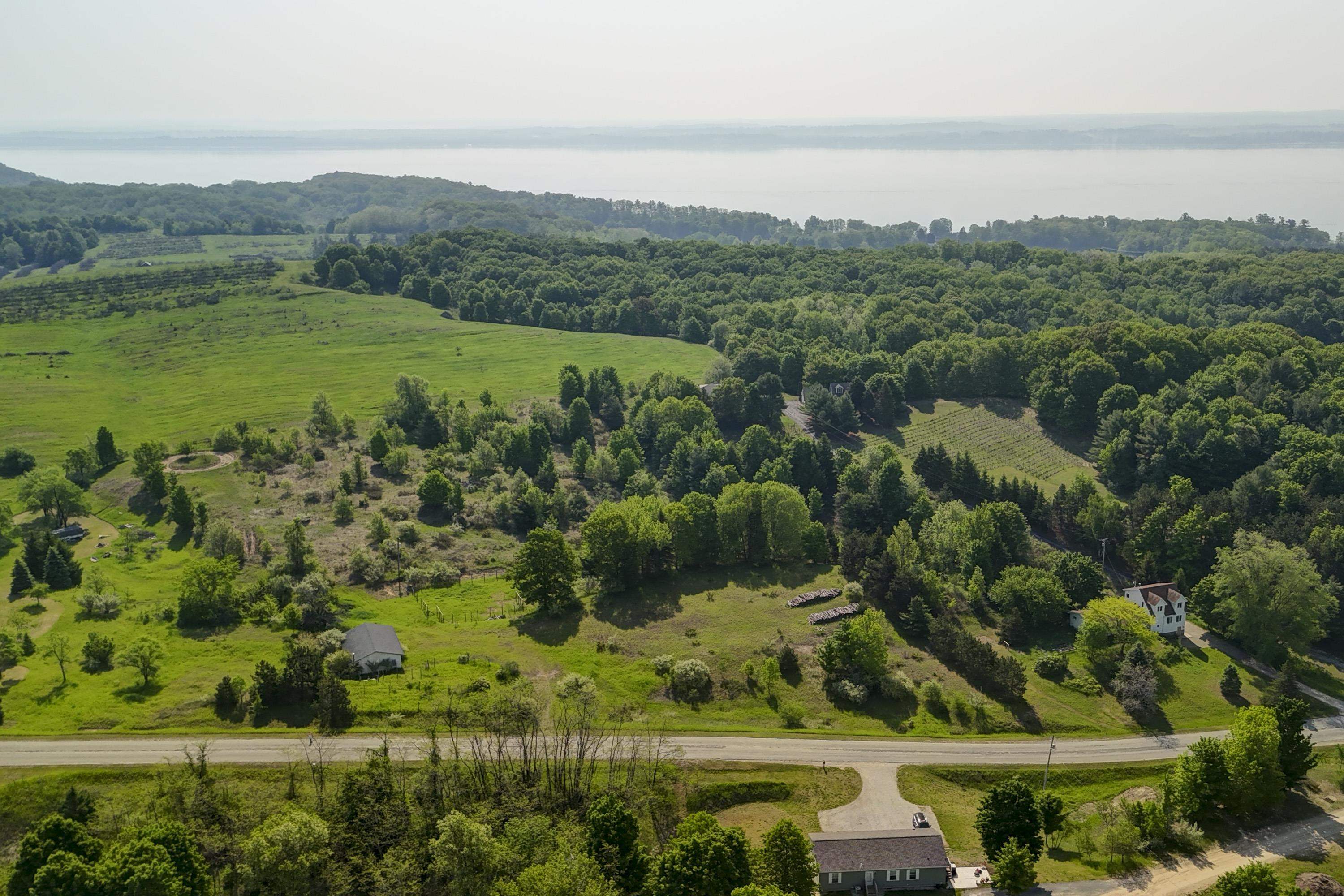 10882 Craig Road Traverse City, MI 49686 - Photo 25 of 49 Gallery Image 25