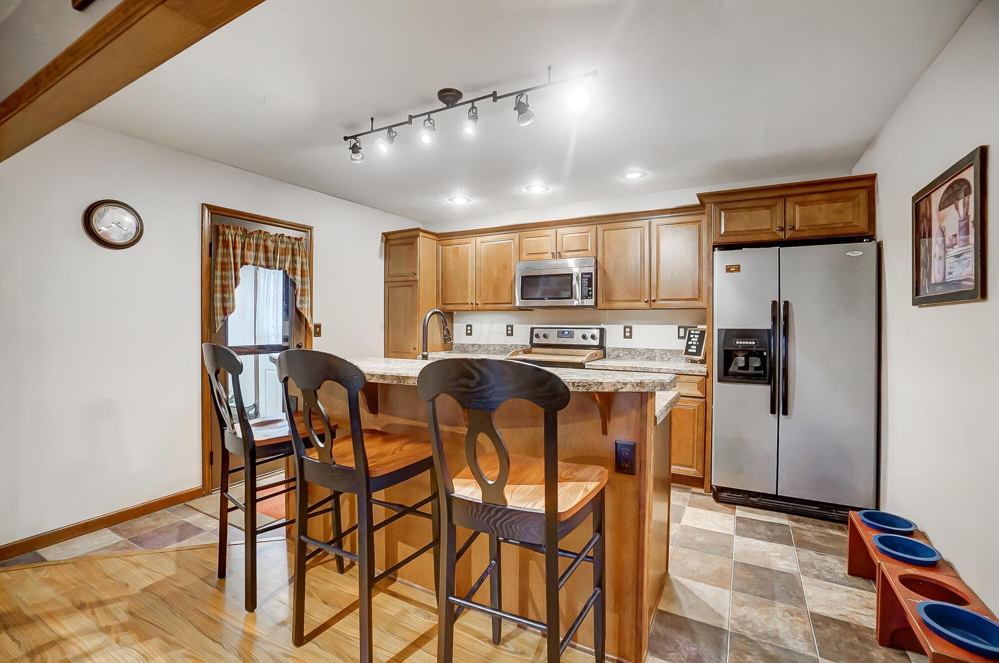 7311 Stout Road Circleville, OH 43113 - Photo 17 of 57 Eat In Dining Space