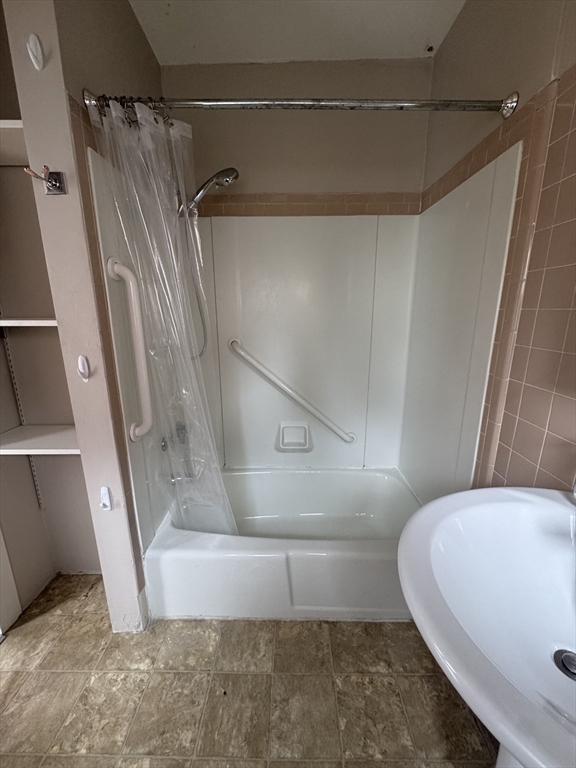 9 Darling Street, Unit 1 Marblehead, MA 01945 - Photo 11 of 12