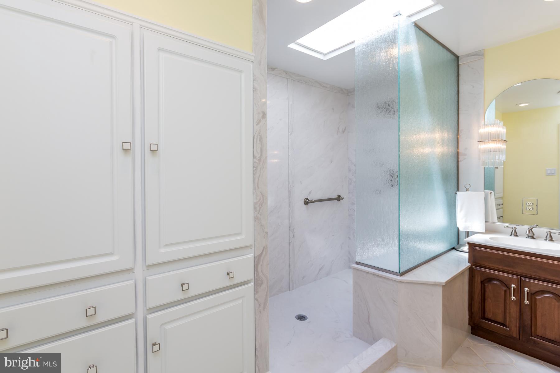600 Gaither Road Sykesville, MD 21784 - Photo 16 of 30 Bath (Master)
