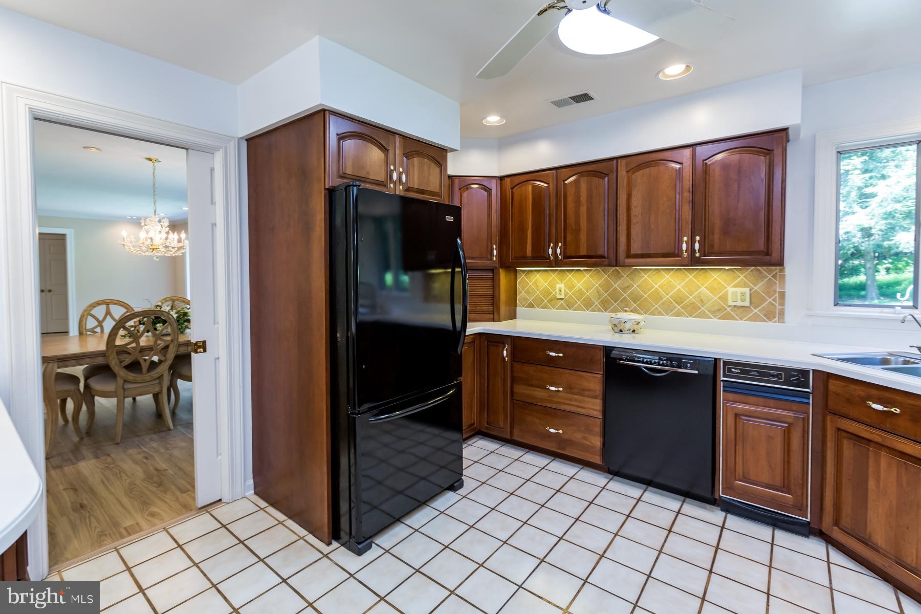 600 Gaither Road Sykesville, MD 21784 - Photo 9 of 30 Kitchen