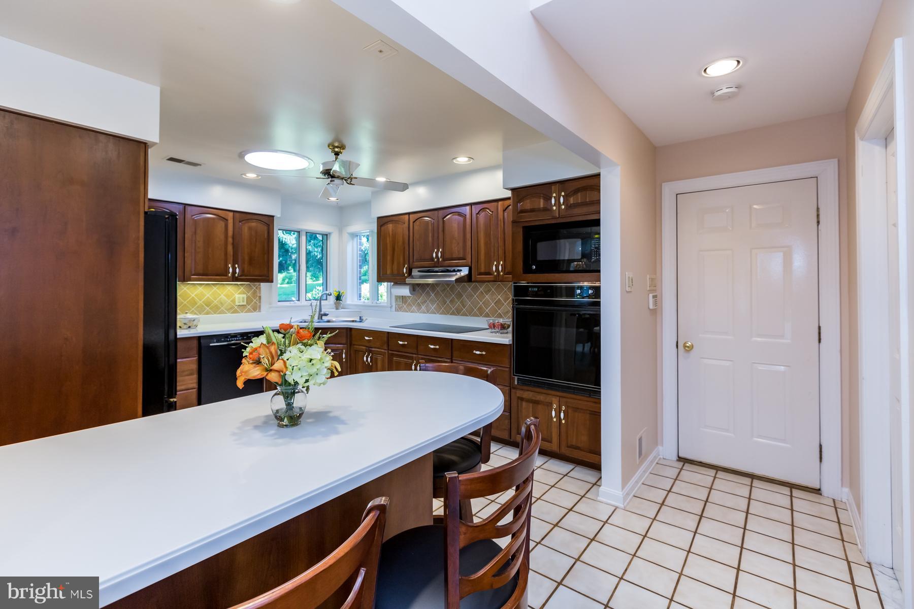 600 Gaither Road Sykesville, MD 21784 - Photo 10 of 30 Kitchen