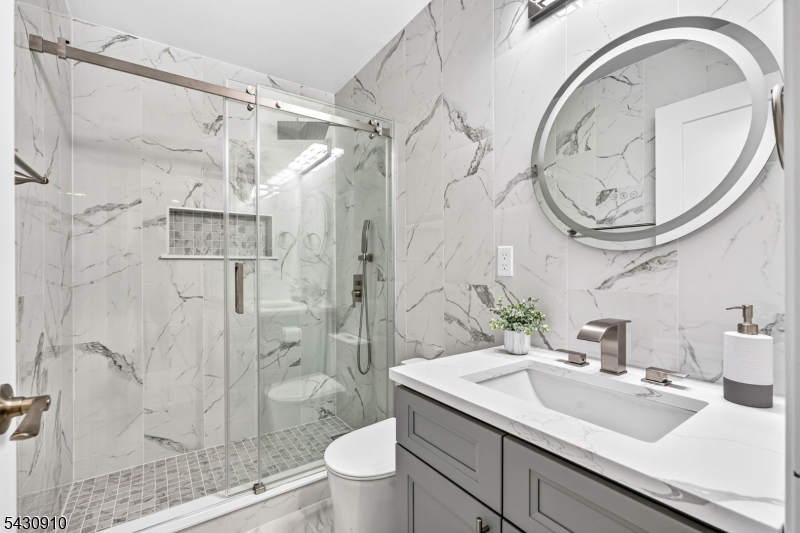 1395 Washington Valley Road Bridgewater, NJ 08807 - Photo 31 of 46