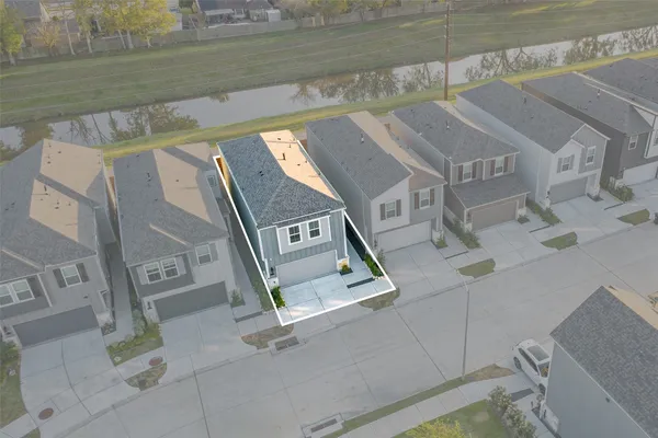 $2,100 | 14719 Silent Gulf Avenue, Houston, TX 77082