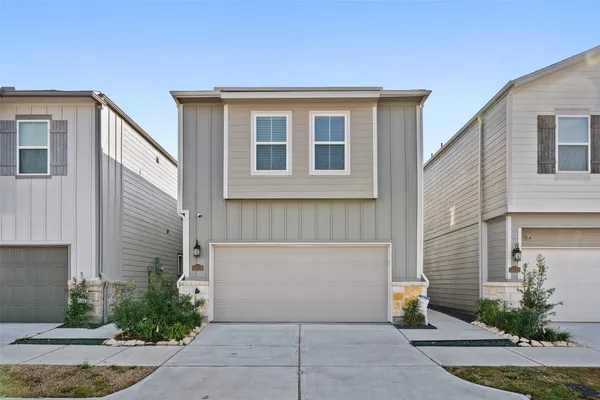 $2,100 | 14719 Silent Gulf Avenue, Houston, TX 77082