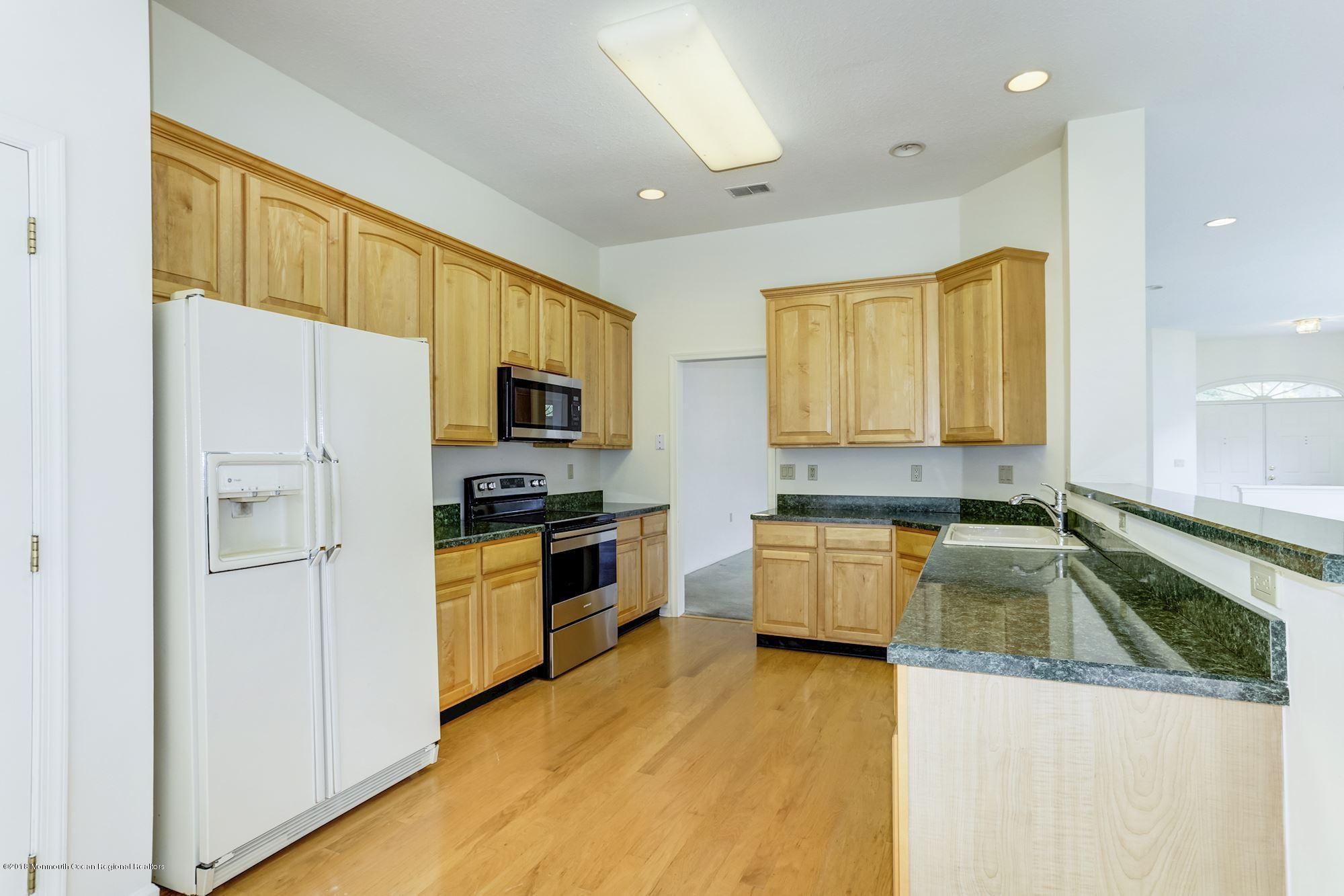 2537 Morningstar Road Manasquan, NJ 08736 - Photo 29 of 54 Kitchen