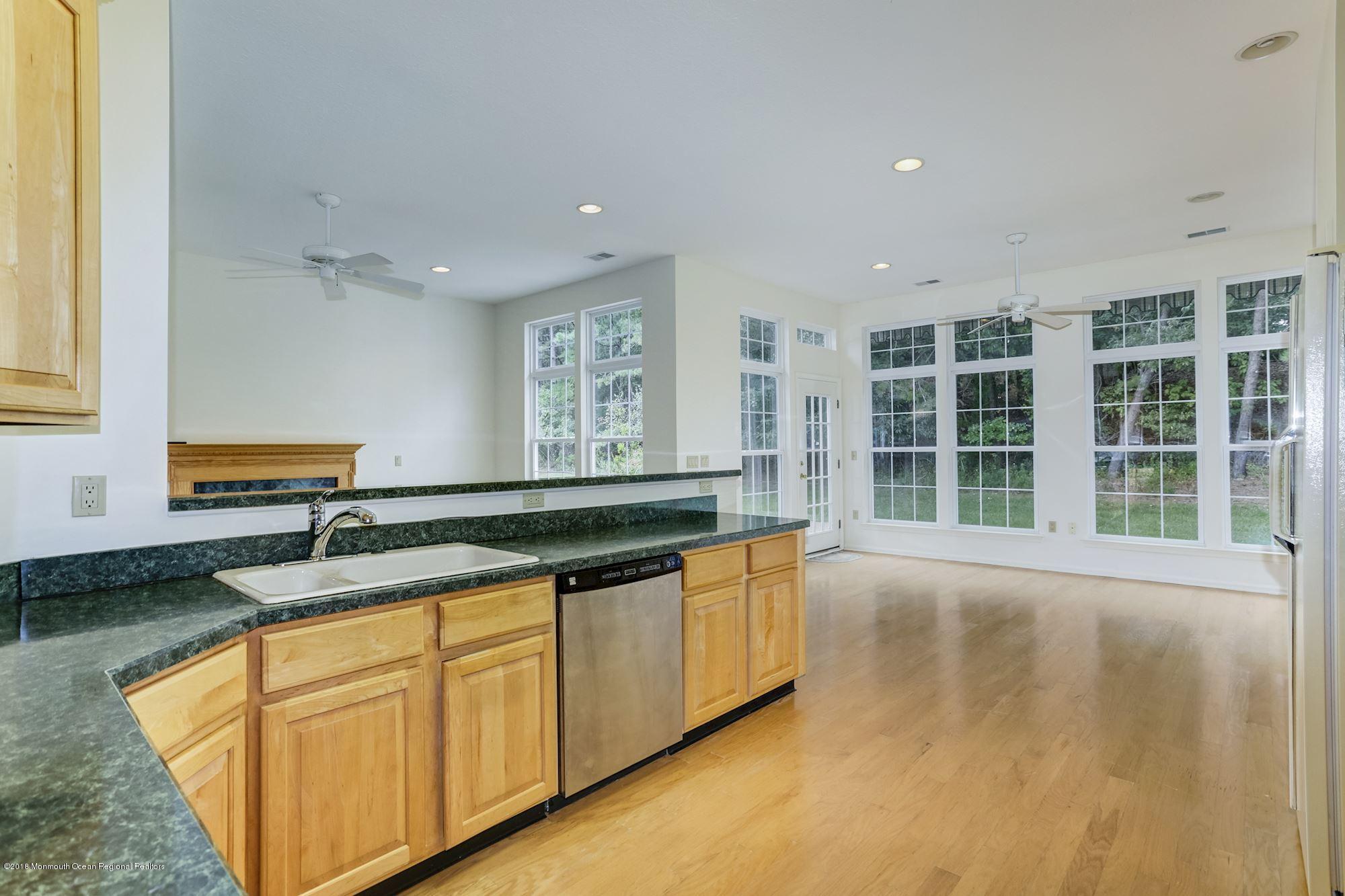 2537 Morningstar Road Manasquan, NJ 08736 - Photo 31 of 54 Kitchen