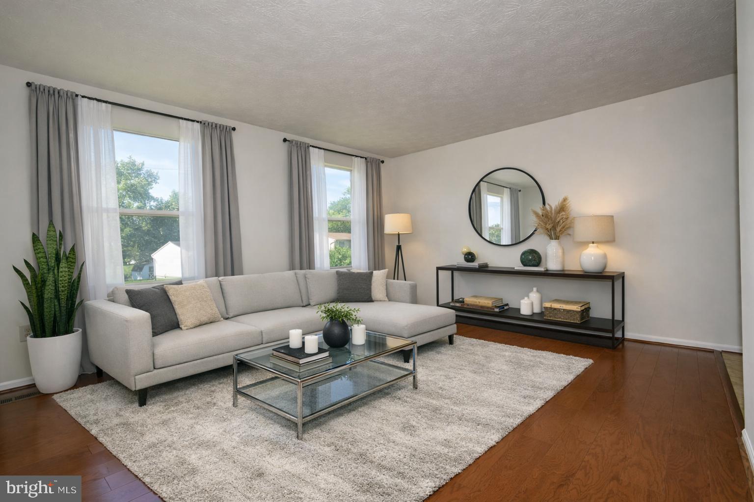 8404 Lucerne Road Randallstown, MD 21133 - Photo 9 of 39 Living Room
