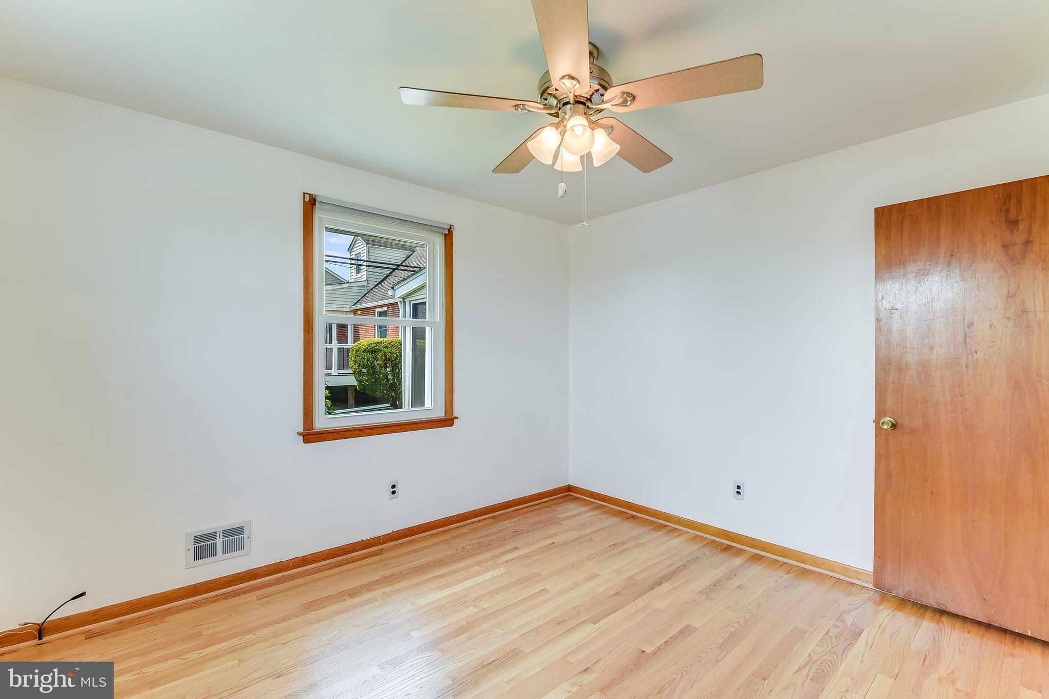 1528 Neighbors Avenue Rosedale, MD 21237 - Photo 20 of 39 Bedroom 2