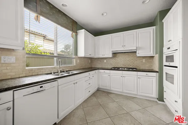 $5,000 | 631 Clearwater Creek Drive, Unit 30, Thousand Oaks, CA 91320