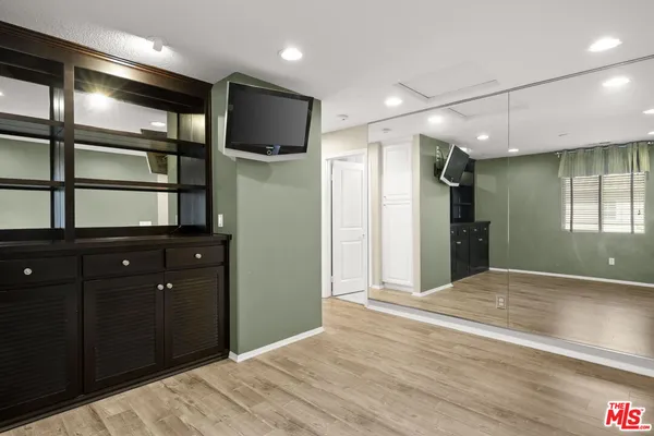 $5,000 | 631 Clearwater Creek Drive, Unit 30, Thousand Oaks, CA 91320