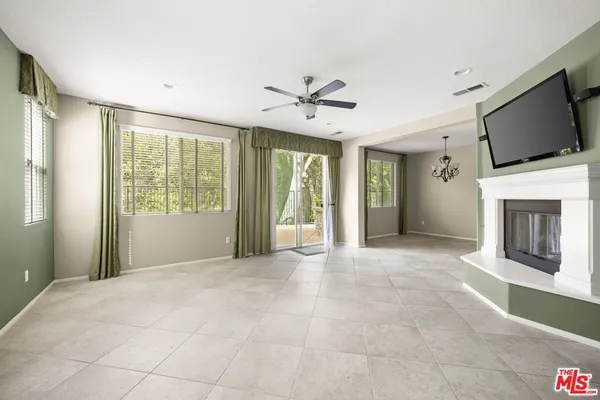 $5,000 | 631 Clearwater Creek Drive, Unit 30, Thousand Oaks, CA 91320