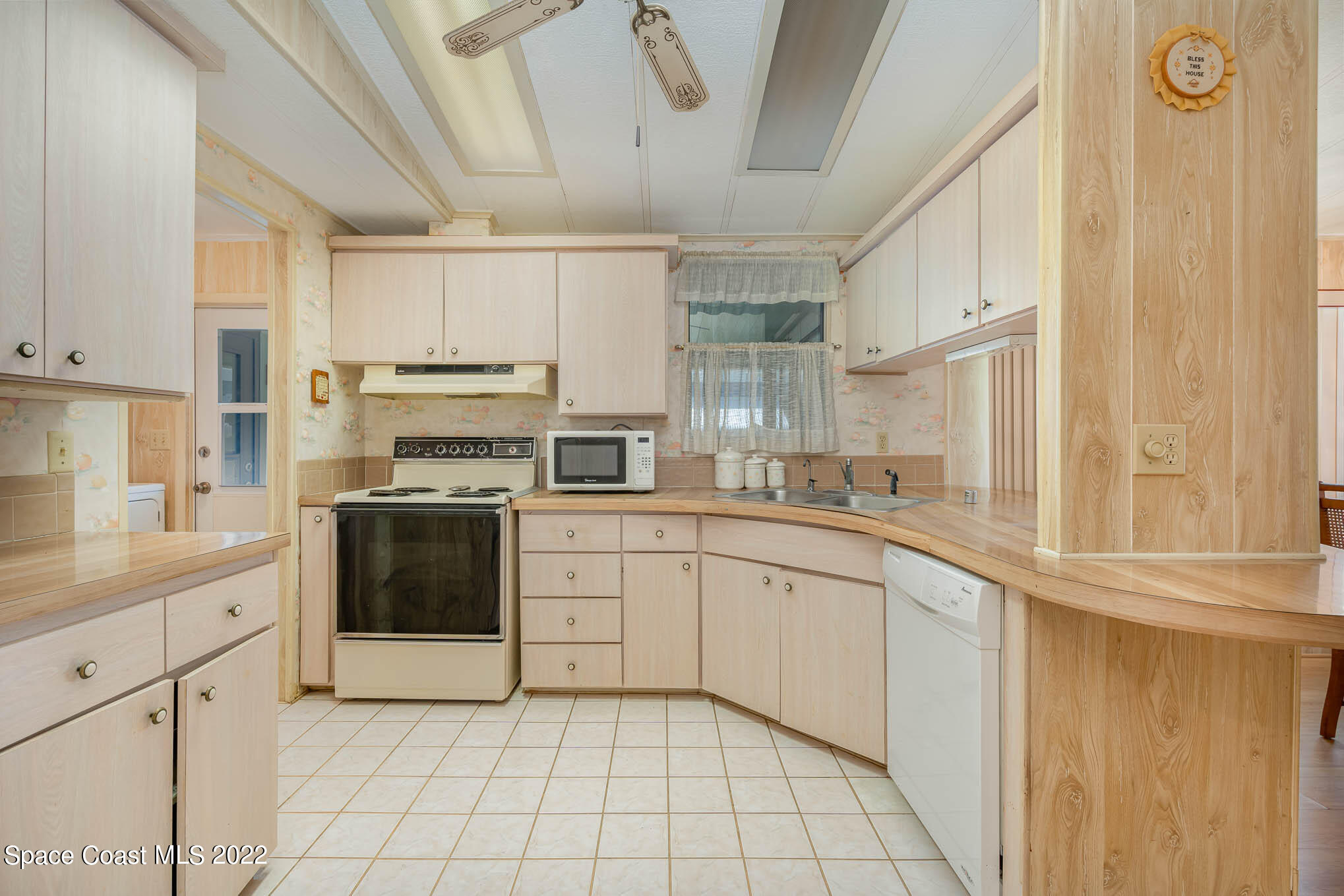 732 Periwinkle Drive Sebastian, FL 32976 - Photo 11 of 19 MAS06399-Edit