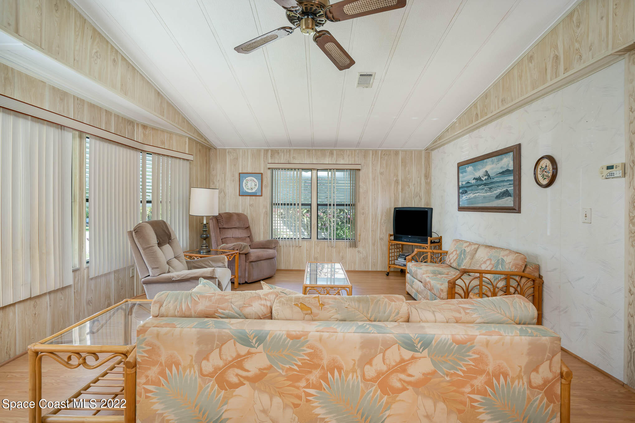 732 Periwinkle Drive Sebastian, FL 32976 - Photo 10 of 19 MAS06386-Edit