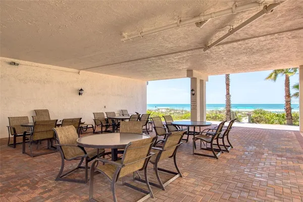 $4,400 | 2900 Gulf Boulevard, Unit 211, Belleair Beach, FL 33786